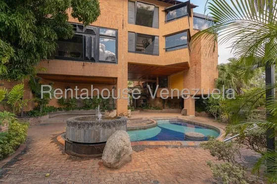 Apartamento En Venta La Castellana Negociable