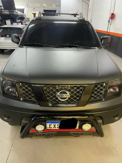 Nissan Frontier 2.5 Le Attack Cab. Dupla Aut. 4p