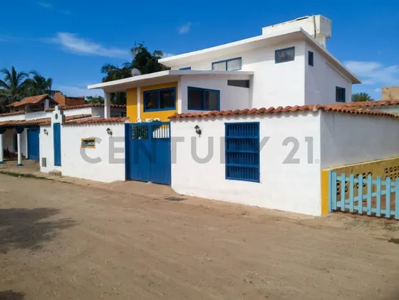 Ha - Venta De Casa En Boca De Uchire Cerca Del Mar