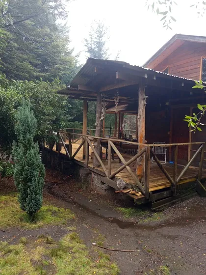 Hermosa Parcela Con 3 Casas Ideal Para Inversión.