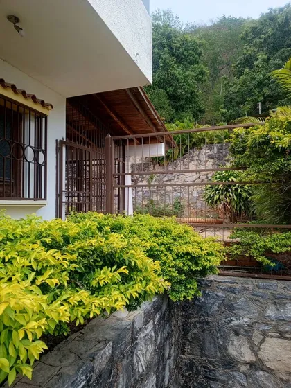 Annic Coronado Vende Exclusiva Quinta En El Trigal Norte Ref. 280396