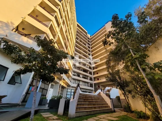 Arriendo Exclusivo Departamento Edificio García De La H