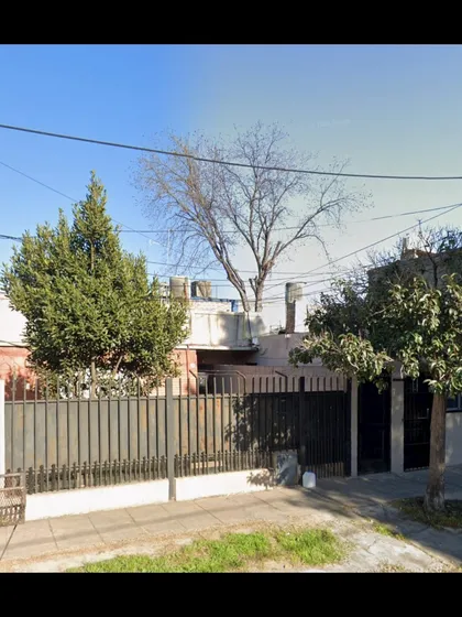 Oportunidad!! Lote Con 5 Deptos De 2 Amb Cada Uno.!!!