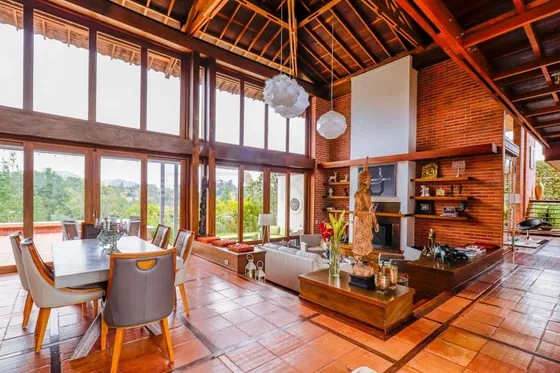 Casa En Venta En Loma Del Ecobero. Cod V50576