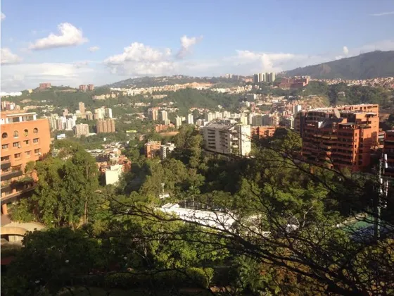 Vendo/alquilo Apartamento 290m2 Colinas De Valle Arriba 0564