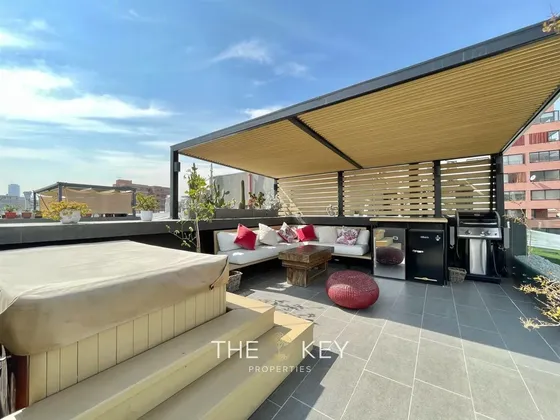 Impecable Duplex En Venta De 2 Dorm. En Providencia