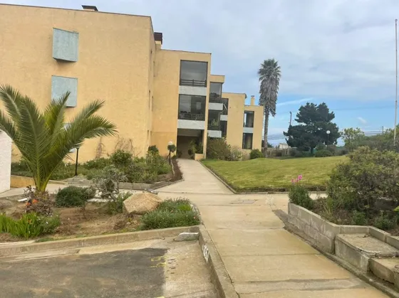 Venta Comodo Dpto, 2 Dormitorios Y 1 Baño, Bodega, Estaciona