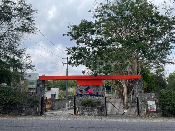 Se Vende Terreno En Fraccionamiento Campestre Torrecillas