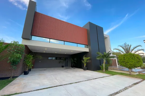 | Amplia Casa Residencial, En Venta. |