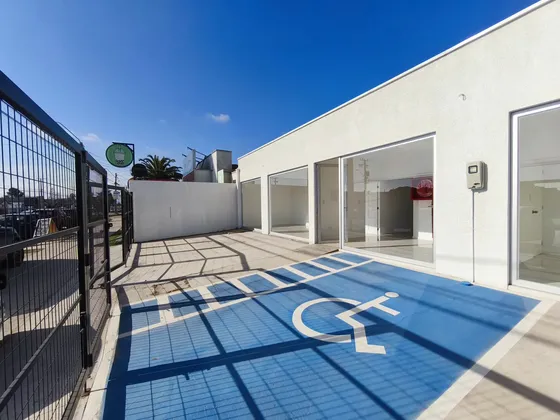 Arriendos En Av Ulriksen Local Comercial Y Oficinas