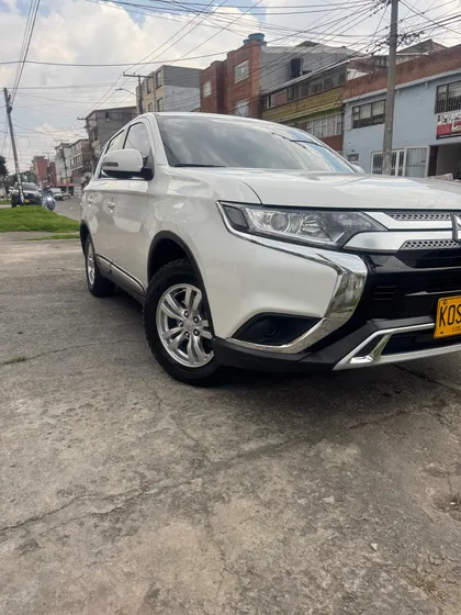 Mitsubishi Outlander 2.4 Kaiteki