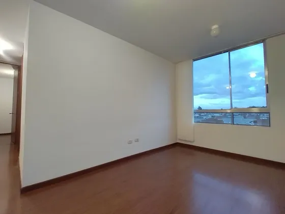 Apartamento Remodelado En Suba Compartir