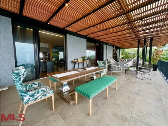 Casa Bali Con Vista Hermosa A Medellín(mls#241129)