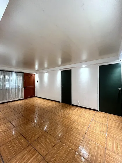 Cómoda Casa Familiar Con Patio. 3d/2b