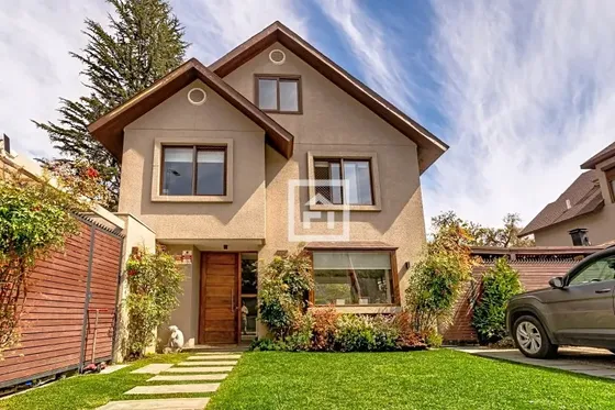 Casa En Venta En La Reina
