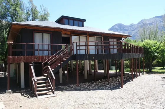 Casa En Venta En El Ingenio Con Amplio Patio Plano