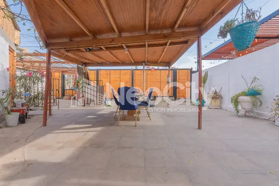 Venta De Amplia Propiedad En Tierras Blancas Arica.