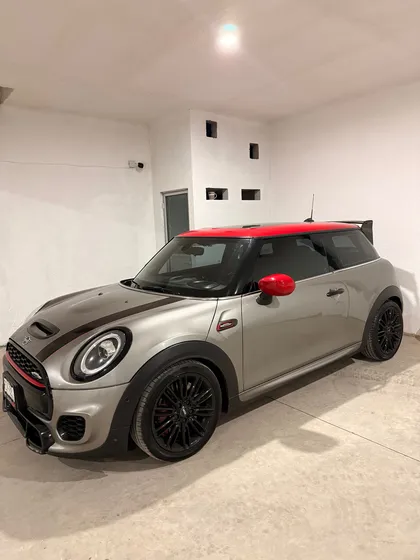 Mini John Cooper Works 2.0 Hot Chilli Mt