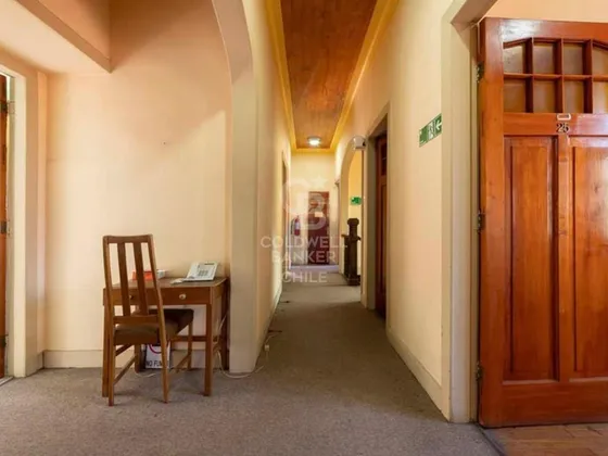 Gran Casa En Providencia Con Fines Comerciales.