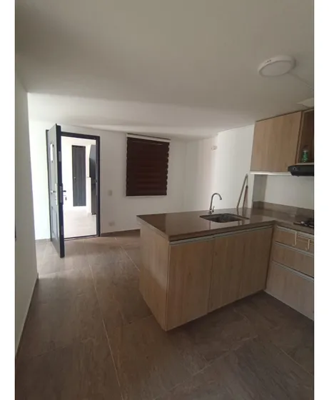 Se Arrienda  Hermoso Apartamento En  Prado Centro