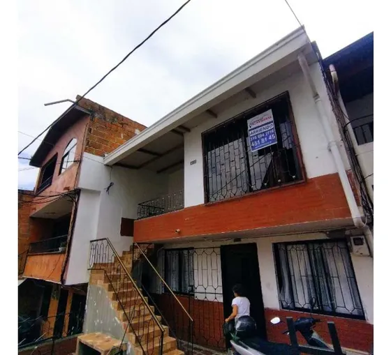 Vendo Apartamento En El Barrio Doce De Octubre, Medellin