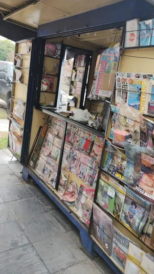 Puesto De Diarios Y Revistas