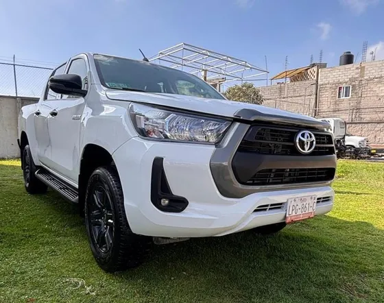 Toyota Hilux 2.7 Cabina Doble Base Mt
