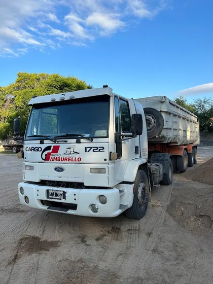 Ford Cargo 1722 Con Batea Volkswagen 17.310 Volcador