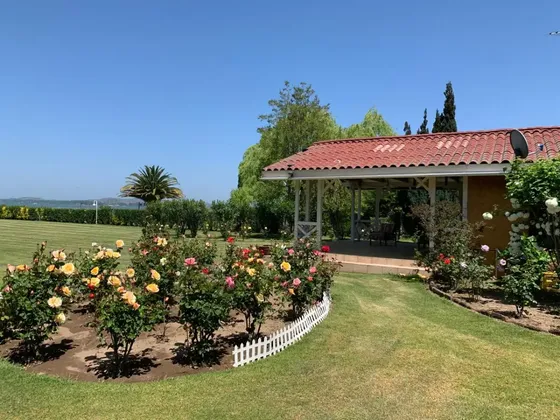Parcela De 3,4 Ha Con Orilla Propia De Lago Rapel 2 Casas