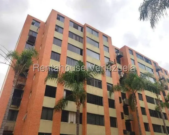 Alquiler De Comodo Apartamento En Los Naranjos Humboldt, Mls 25-22909, Isabel Salon