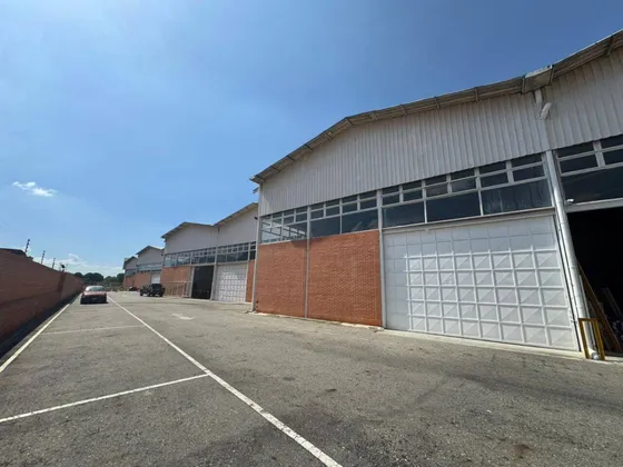  Fp 265800  Se Alquila Galpón 530m2 Con Local Comercial En C.c. Il Portico