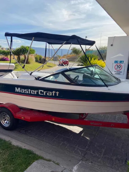 Mastercraft Para Esquiar Y Hacer Deportes Acuaticos