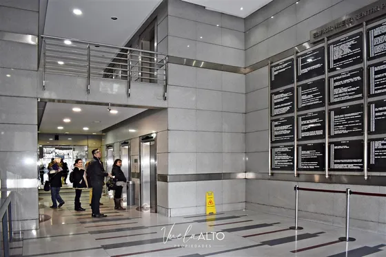 Oficina En Venta En Provid./metro P. De Valdivia/silenciosa