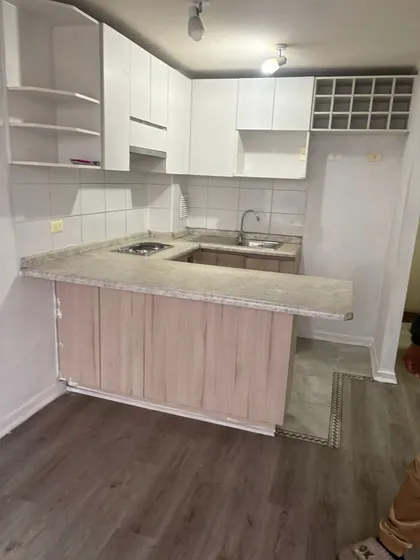 Depto, 1 Dorm , 1 Bod, Cerca De Metro Y Loc Colectiva