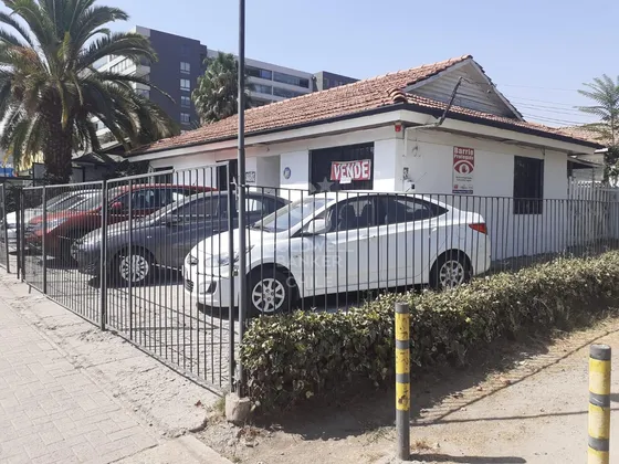 Propiedad Uso Comercial En La Reina