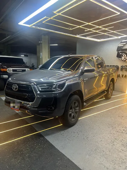 Toyota Hilux Srx