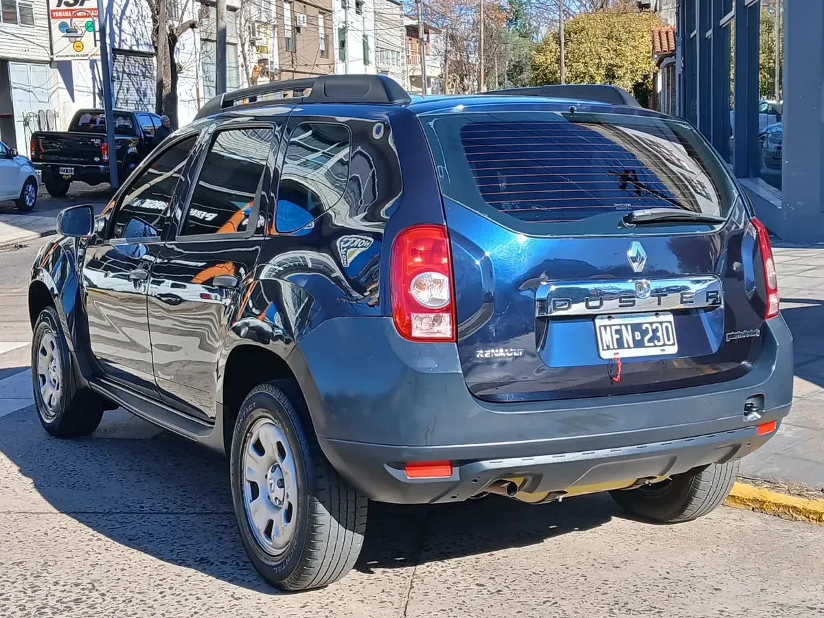 Renault Duster 1.6 4x2 Confort 110cv5436189182853324810