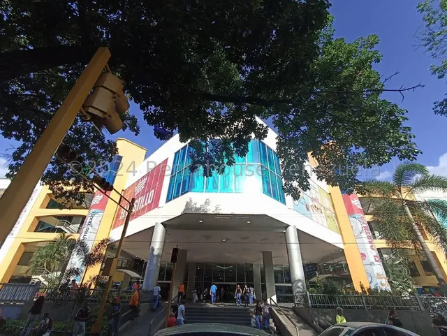 Rent-a-house Alquila Espectacular Local Comercial, Las Américas, Maracay, Estado Aragua, 25-14990 Gf