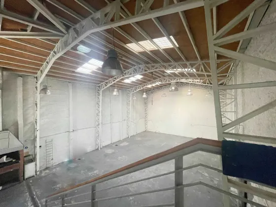 Bodega Comercial Con Oficina En Santiago (162708)