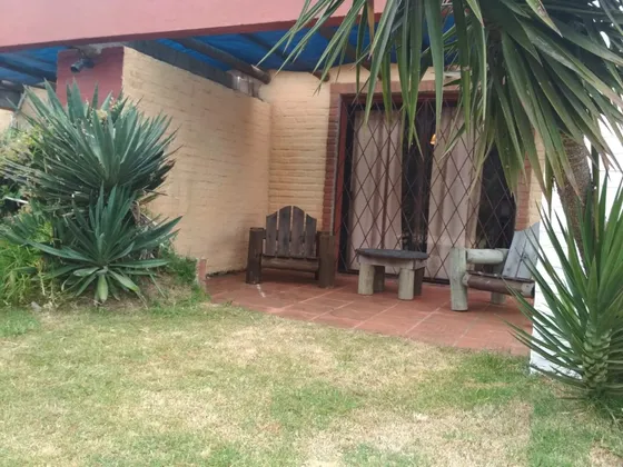 Playa 1 Cuadra Fin De Semana $4900 Enero 135 Dolares A Dos Del Superdevoto Rambla 2 Baños