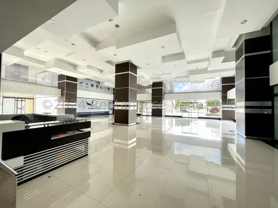 25-4342* Nataly Zambrano Te Vende Espaciosa Comoda Moderna Instalaciones Comercial (oficina) En Venta En Zona Este, Lara