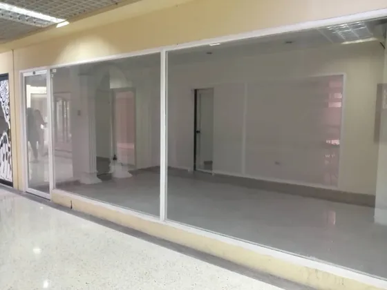 Ad. Excelente Local Comercial Alquiler Cc Del Este 