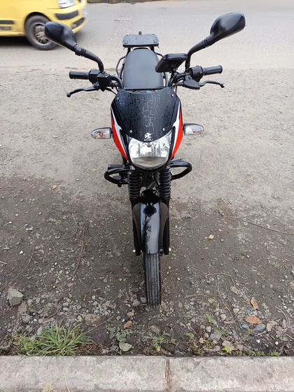 Motocicleta Boxer Bajaj Ct 125 Modelo 2023