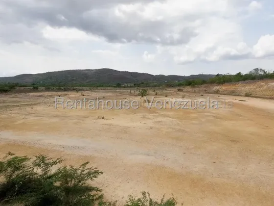 Terreno En Venta En Barquisimeto Zona De Cambural Antes De Yaritagua A Pie De Av Codigo 2 6 2 2 4 4 2 Mildred Atopista Cimarron Andresote, Para Que Construyas Tu Galpón Nueva Sede Para Tu Empresa O N