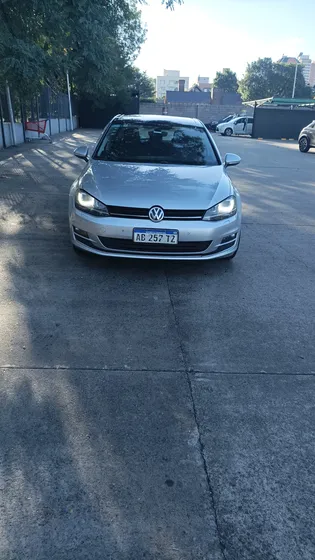 Volkswagen Golf 1.4 Highline Tsi Dsg