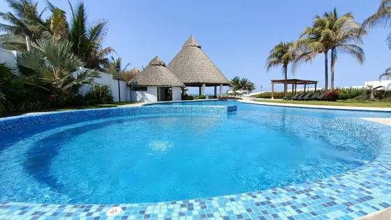 Departamento De 3 Recámaras Totalmente Equipado Y Amueblado Con Club De Playa