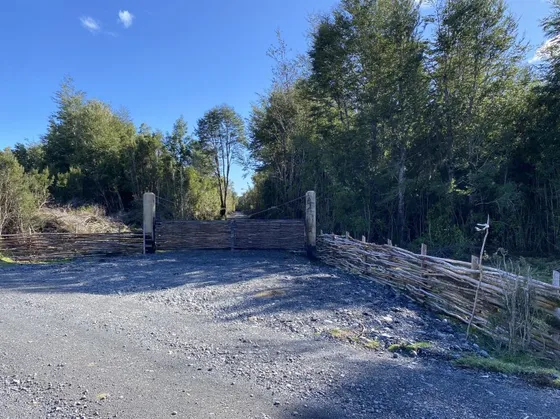 Increíble Propiedad A Solo Metros De Río Yelcho, 5000m2.