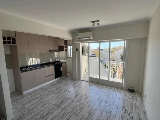Departamento En Venta - 1 Dormitorio 1 Baño - Adrogué