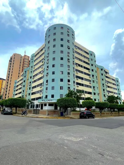 T.r. Vende Apartamento En La Urb. Mañongo Con Planta 50% Y Pozo Resd. Caril   Cod. 287758