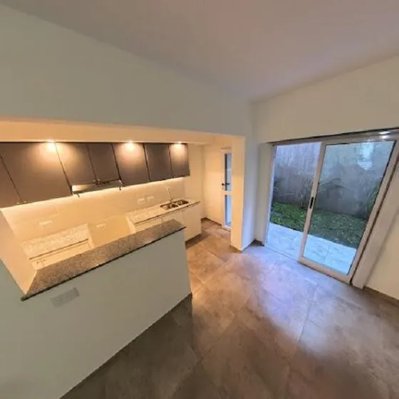 Venta Monoambiente Con Patio A Reestrenar Ideal Inversores Apto Banco Refaccionado Con Detalles De Primera Calidad Centro De La Plata